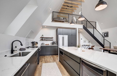 Blue River Cabin | NEW Breckhaus A-Frame: Unique Luxe Design, Hot Tub, WOW Views, TWO Primary Suites