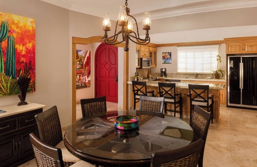 Cabo San Lucas Condo | Newly remodeled - Luxury Villa in Ocean Front Resort!