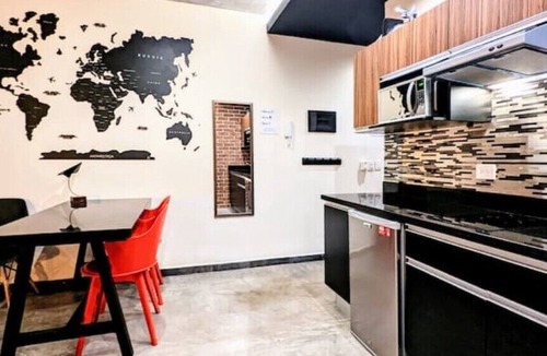 Gonzalo Guerrero Condo | NYC STYLE STUDIO - 200mbps - Close to Everything!n