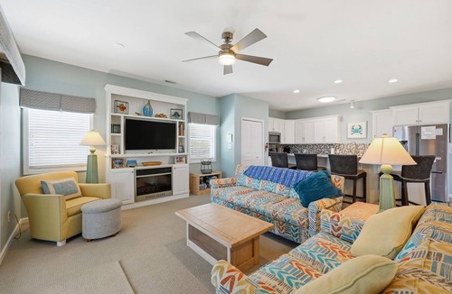 Emerald Isle House | Oceanfront, hot tub, dog-friendly and an elevator