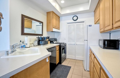 Carlsbad Village Condo | Oceanfront | Private Beach & Patio | Rare Find
