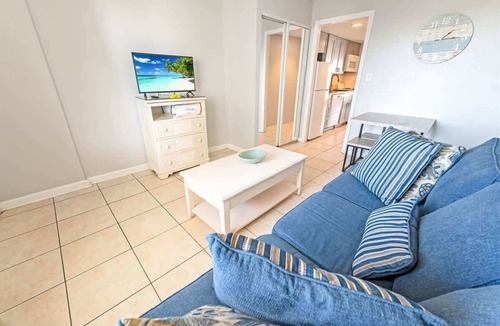 Myrtle Beach Condo | Oceanview Bluewater Resort's King Honeymoon Suite!