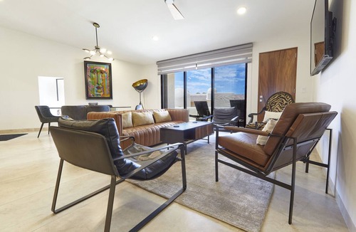 Marina Condo | On The Beach, Spectacular, Elegant, & Luxurious Condo!