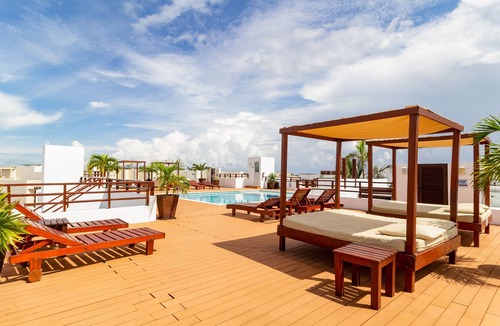 Puerto Juarez Condo | Outstanding Oceanfront 2 bdr/2ba in heart of Playa