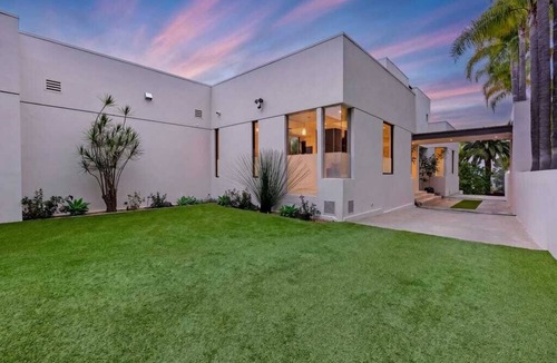 Beverly Grove House | Panoramic Bird Streets Estate Pool & City Views