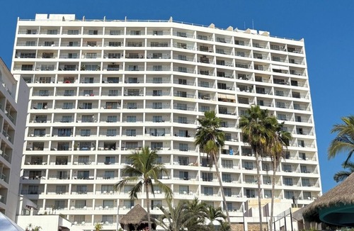 South Hotel Zone Condo | Partial ocean view, exclusive amenities!