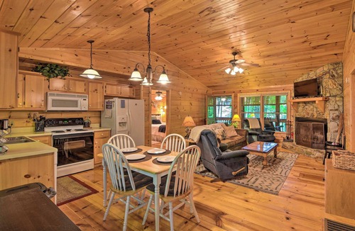 Blue Ridge Cottage | 'pinot & Pine' Chic Log Cabin ~ 5 Mi to Blue Ridge