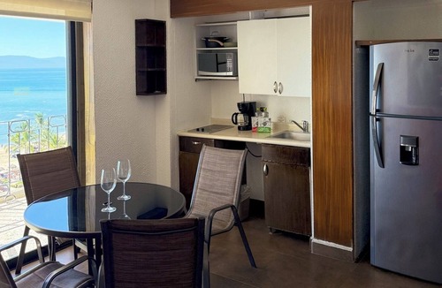 South Hotel Zone Condo | Prime beachfront flat and balcony!