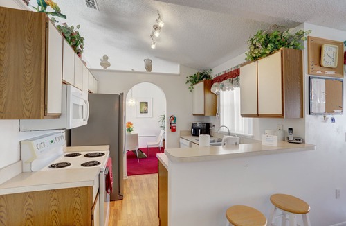Morgan Point House | Private pool (solar heat, fence for privacy), billiards, darts, 65" smart TV