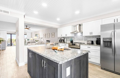 Cocoa Beach Condo | Sandcastles - Cocoa Beach Oceanfront Condos with Heated Pool Tennis Pet-Friendly
