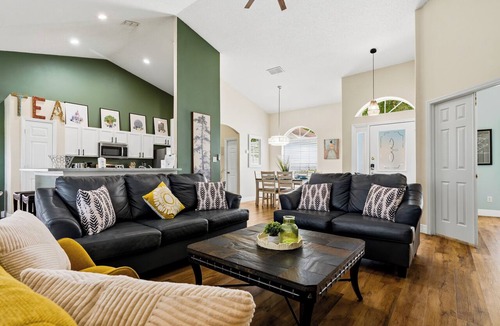 Orange Tree House | Sapphire Sky Villa 4 Bedrooms