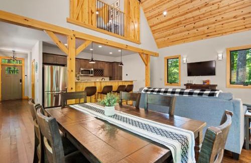 Spruce Pine House | Serene Blue Ridge Pkwy Cabin