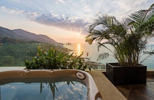 South Shore Hotel Area Condo | Serene Mountain Retreat – Luxury 3BR at Garza Blanca Puerto Vallarta!