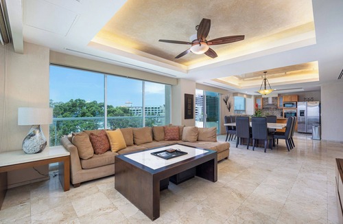 Marina Vallarta Condo | Shangri-La Oceanfront 3-bed condo walking distance to Marina in Puerto Vallarta