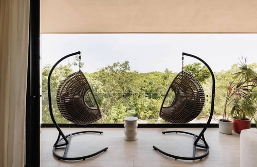 Playa Paraiso Condo | Soluna Jungle Retreat Beach Club Access