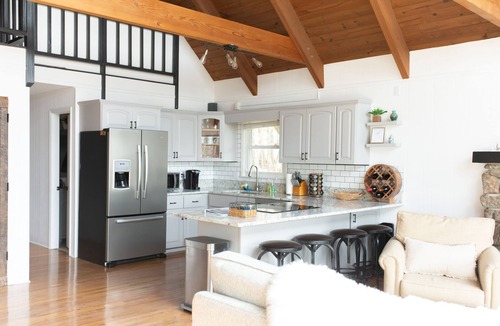Beech Mountain Ski Chalet | Spacious Beech Mtn Chalet - 2 miles from the slopes!