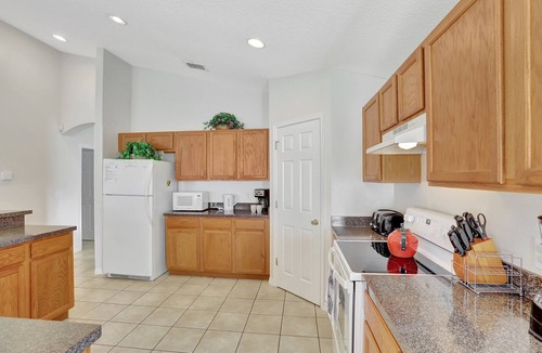 Kissimmee House | Spacious home, private pool (heatable), gated community, TV in all bedrooms