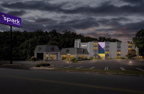Staunton Hotel | Spark By Hilton Staunton
