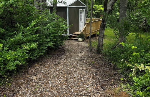 Anna Cabin | Tiny Cabin in the woods with perfect Sunsets