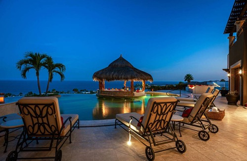 Buzzards Villa | Villa ∙ 6 bedrooms ∙ 12 guests