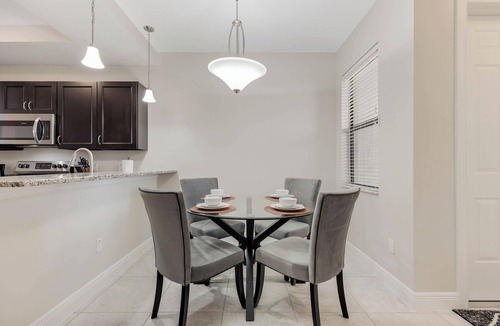 Eight Lakes House | Waterfront 3-bedroom townhome centrally located