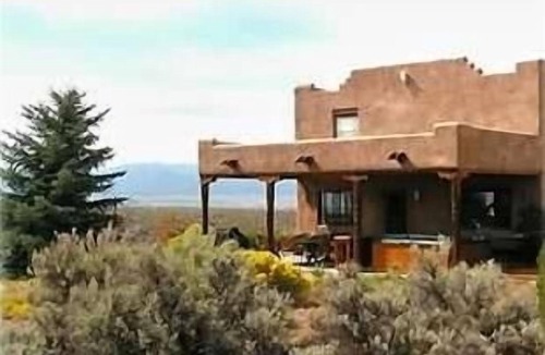 El Prado House | Your Own Art Gallery with 360 Degree Views!
