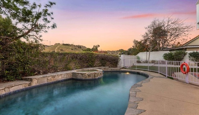 4BR | EV Charger| Central | Pool, Spa & BBQ