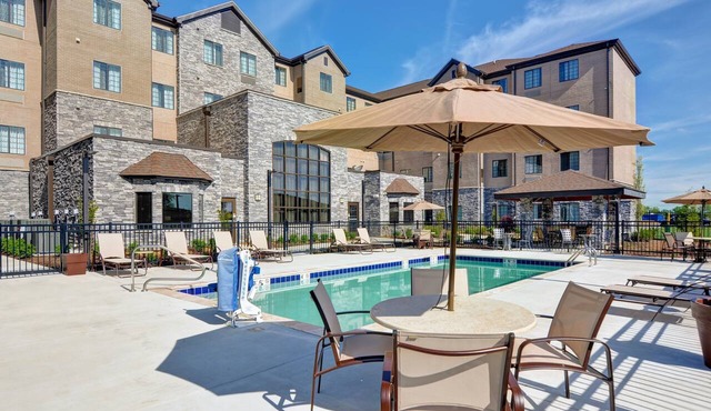 Accessible Studio Suite | Free Breakfast + Pool
