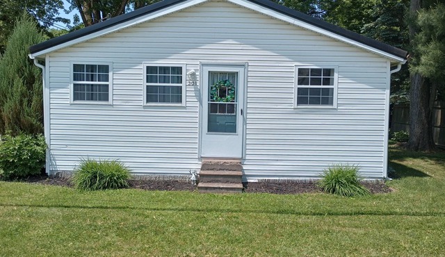 Attractive 3 bedroom cottage only 1 1 /2 blocks to Edinboro Lake and Playground.