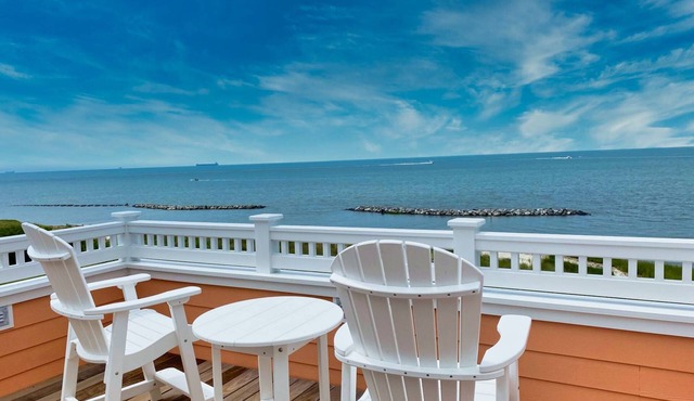 Beachfront Home with Sunset Views, Bay Creek Access