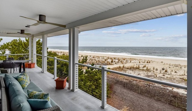 Beautiful Oceanfront Condo with large wrap around deck!