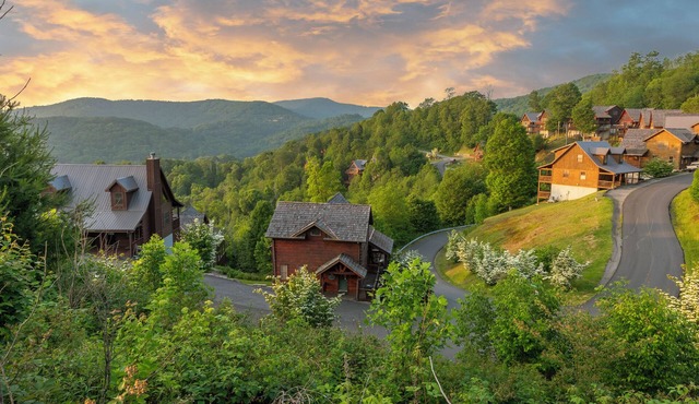 Big Views Near Asheville New Hot Tub New Grill