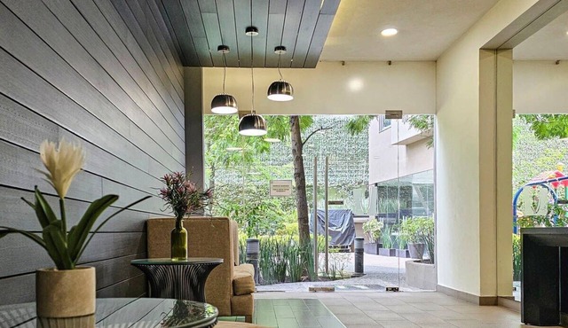 Grand Apartment Vive Grand by Kukun