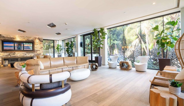Hotel La Jolla, Curio Collection by Hilton