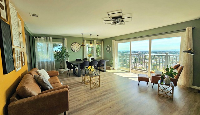 Ideally located, easy access, & stunning city views! with king size bed.