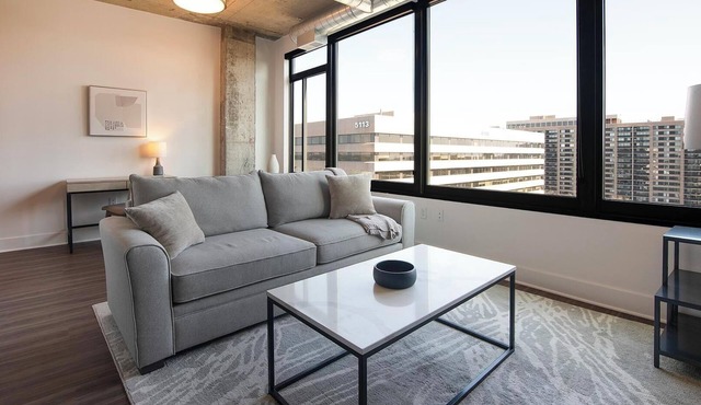Landing | Spectacular 1BD, Gym, Game Room