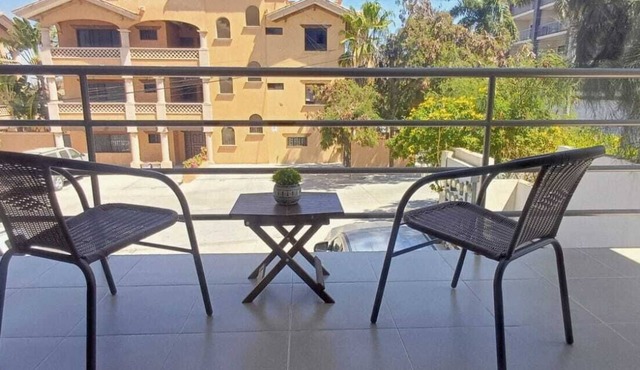 Nice condo in quiet area 5 minutes from downtown!