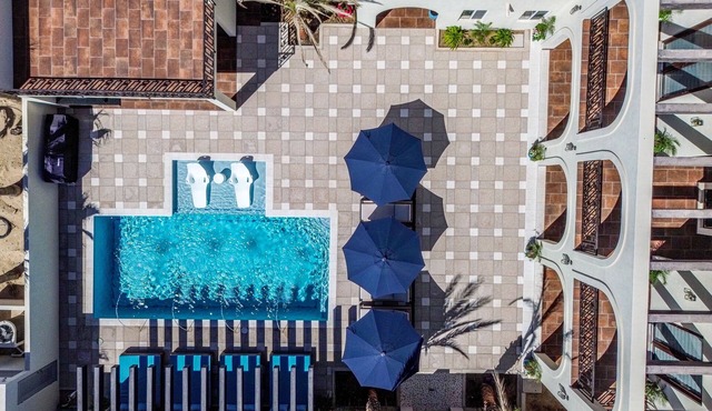 Paz del Mar Resort | for 24 guests, 8 Suites, Heated Pool, Chef, Housekeeping
