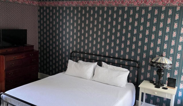 Quaint lodging in the heart of Westfield at the YWCA Westfield/King size bed