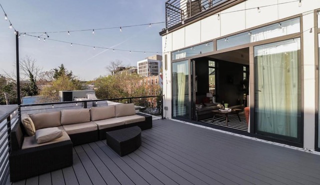 Unit 9 Luxe 2 Bedroom Penthouse Sleeps 6