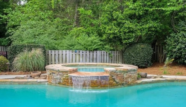 Westlake Estate's Grand Oasis