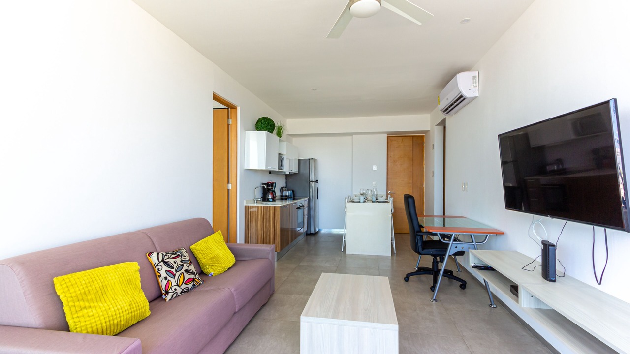 Photo of Livingroom in Downtown