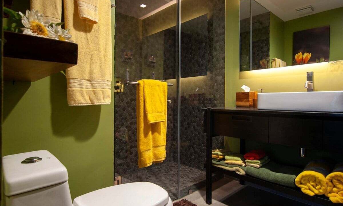Photo of Bathroom in Romantic Zone