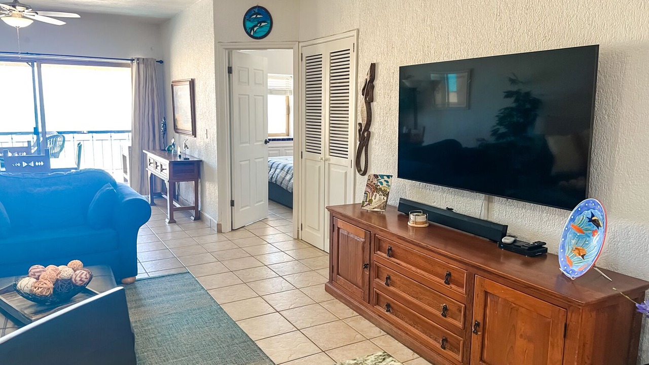 Photo of Livingroom in Sandy Beach