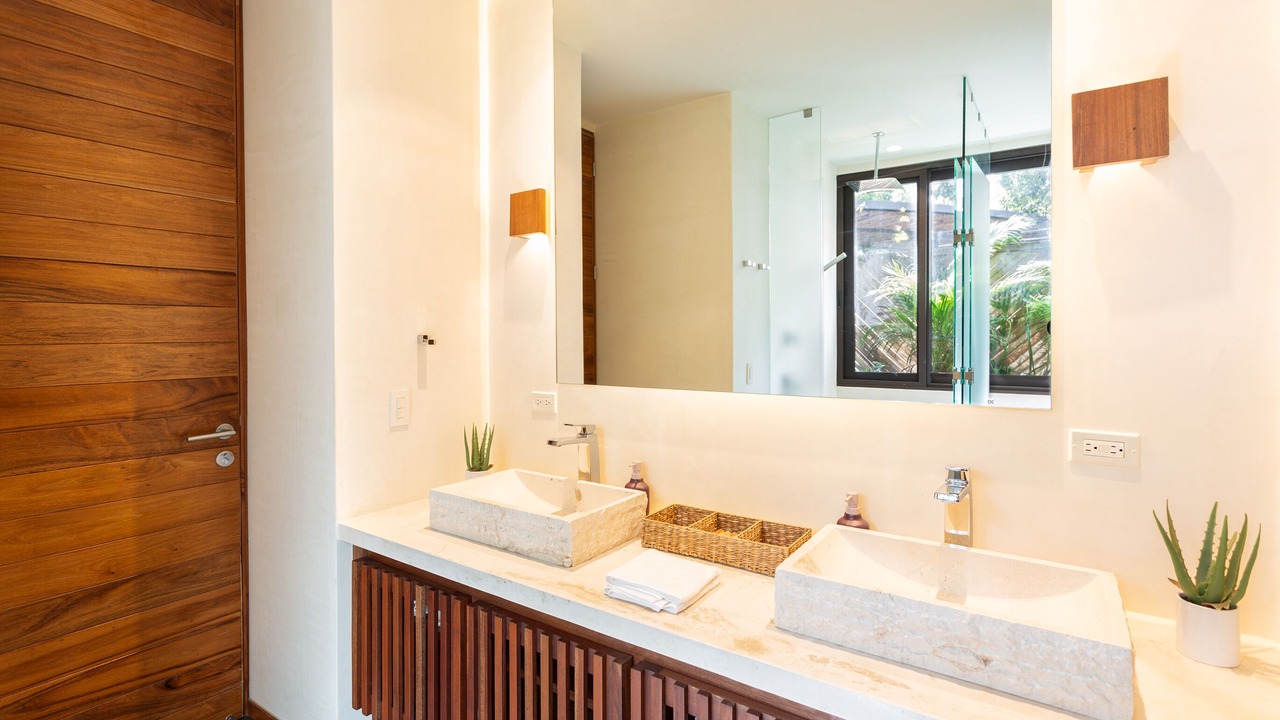 Photo of Bathroom in Zama