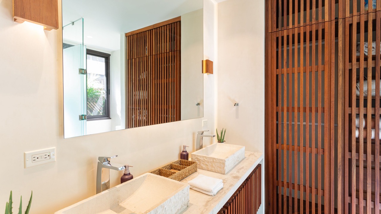 Photo of Bathroom in Zama
