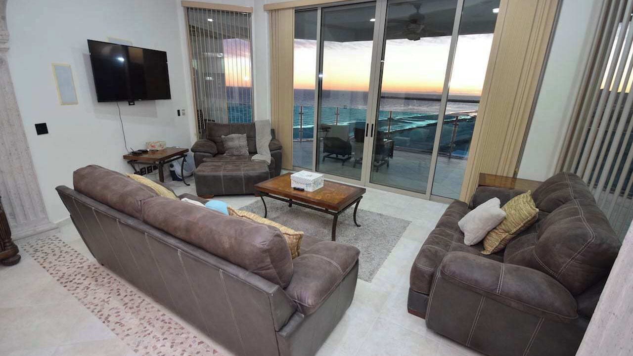 Photo of Livingroom in Sandy Beach