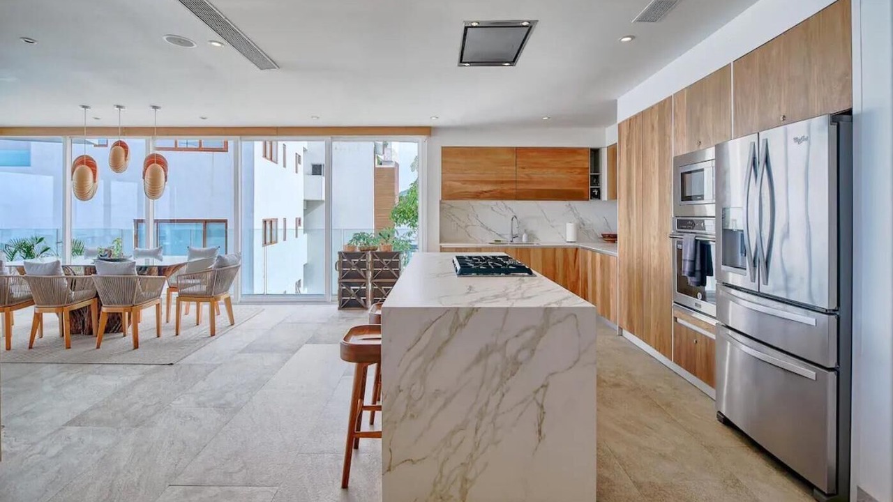Photo of Kitchen in South Shore Hotel Area