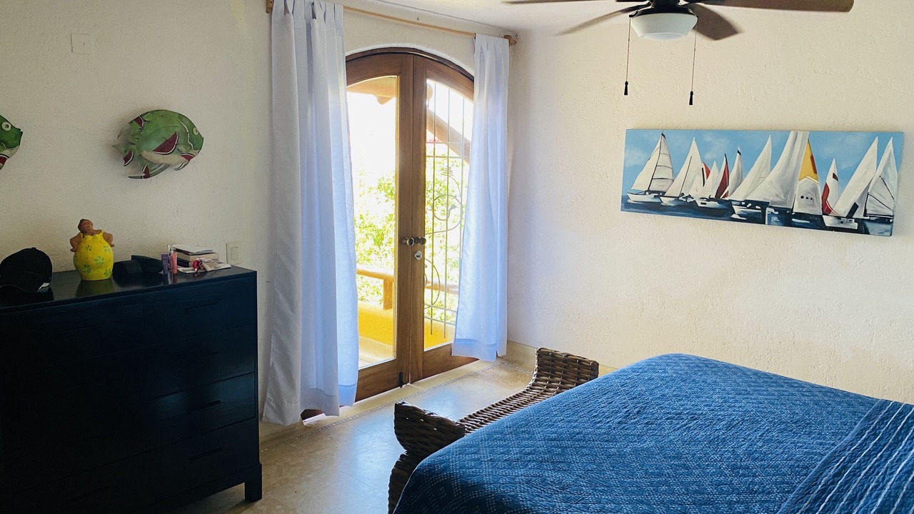 Photo of Bedroom in Zihuatanejo