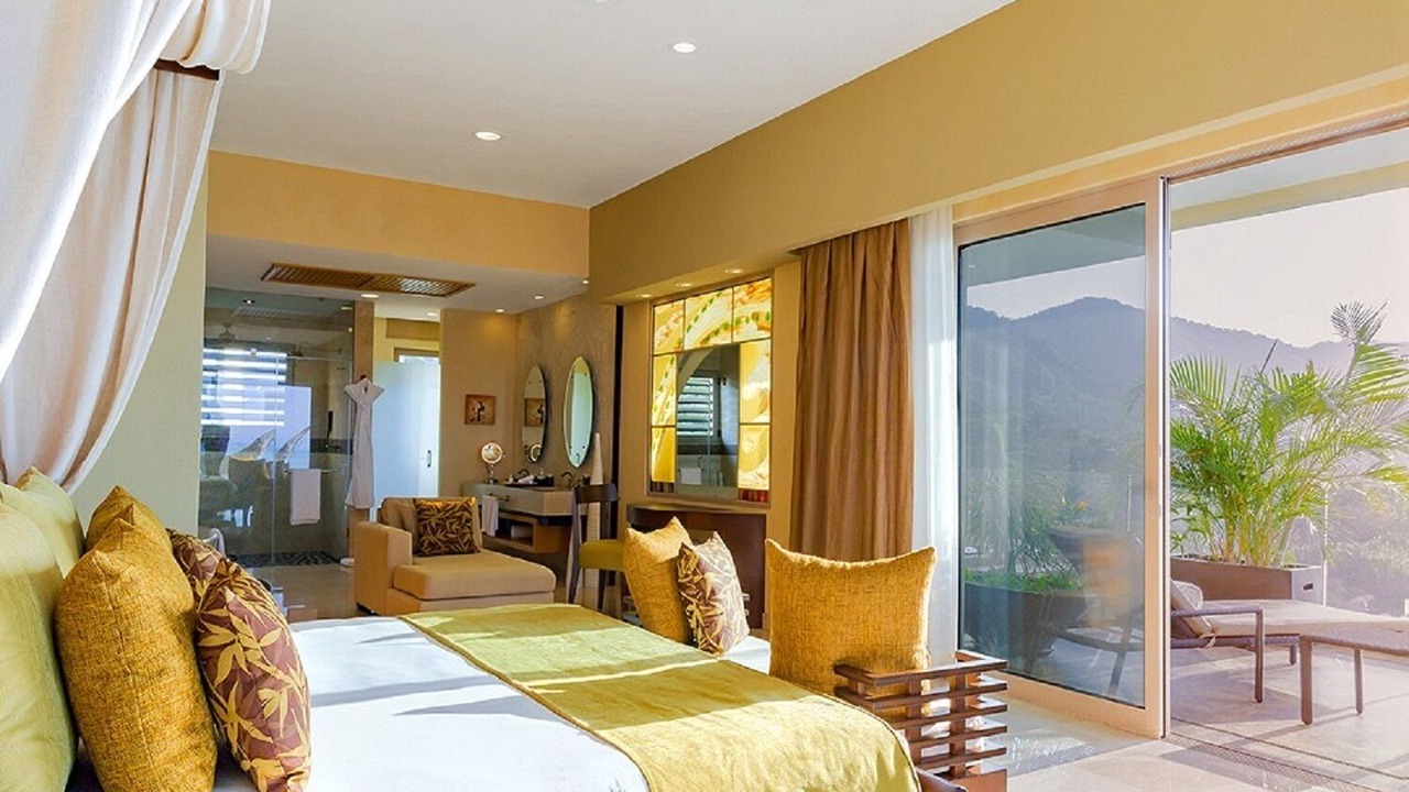 Photo of Bedroom in South Shore Hotel Area